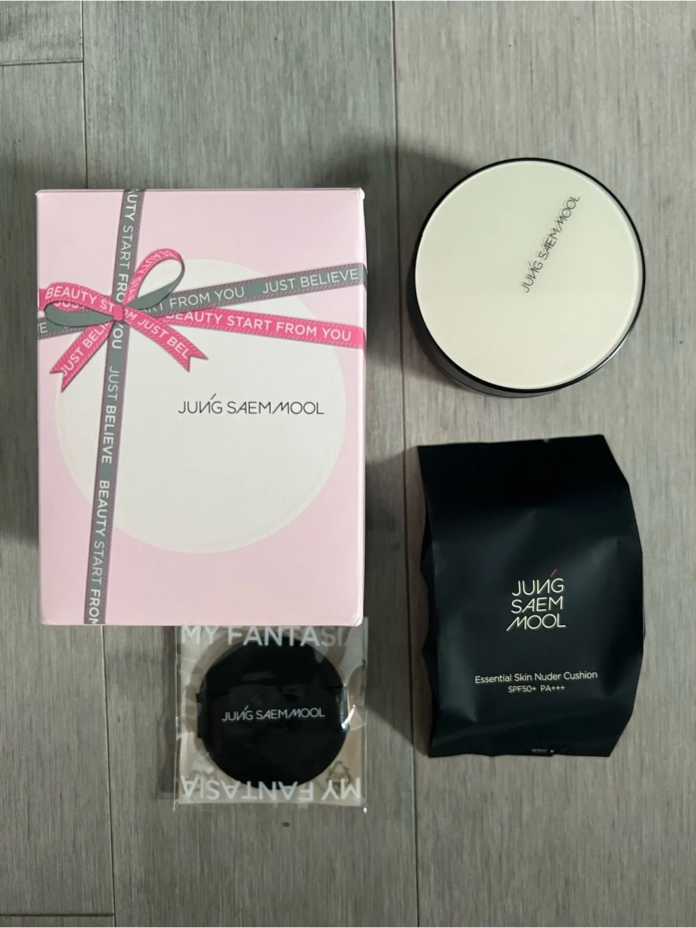 Jung Saem Mool Cushion Foundation Set - Pink & Black Packaging